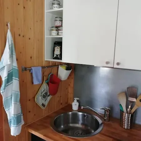 Tiny Dans Un Typique Appartement Veysonnaz